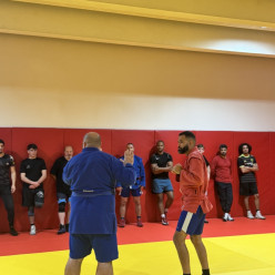 Le CRIFLDA forme les futurs entraîneurs de lutte, sambo et grappling